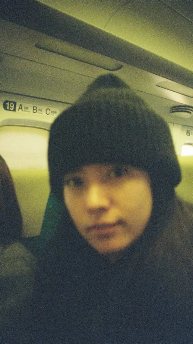 ハン・ヒョジュ、機内自撮りも「画報」級…圧倒的な清純女神