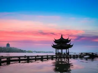 中国铁路货运量1-11月同比增长2.7%：中国报告