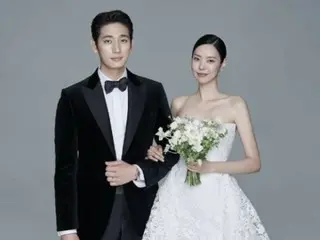 演员尹朴和金秀彬今天（2日）举行婚礼...庆祝活动抢着发布婚礼画报