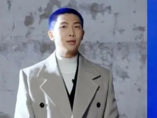 “BTS”RM 展现浓烈的蓝色头发...唯一的秋天男人