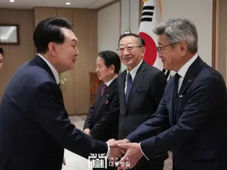 尹总统会见日韩及韩日友好协会=韩国代表