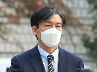 “洋葱人”韩国前法务部长暗示参选...“我正在考虑通过非法律手段恢复我的声誉。”