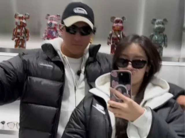 「T-ARA」ジヨン、まだまだ「新婚」真っ最中…夫ファン・ジェギュンとペアルックを着てカップルダンス