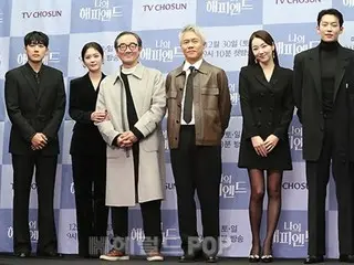 [图]演员张娜拉、宣浩俊出席朝鲜电视台新剧《我的幸福结局》制作发布会