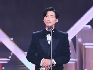 大奖颁给了南宫珉《谢谢我亲爱的家人和妻子》=“MBC演技大赏”