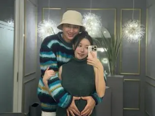 歌手李智勋轻轻包住怀孕绫音的肚子，“夫妻房产前护理”……甜蜜日常揭晓