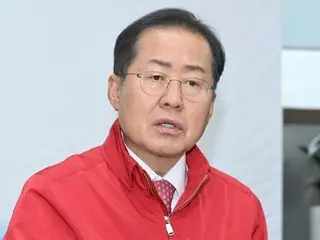 大邱市市长洪俊杓表示，“在福岛核电站处理水丑闻期间，所有笑着喝水箱里的海水的政客都被切断了联系。” - 韩国