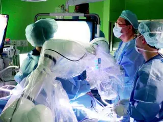 利用斗山机器人技术的机器人辅助胆囊切除手术取得成功 = 韩国