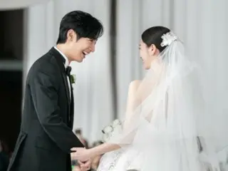 【全文】“和新娘看着对方……”演员李相烨娶美丽妻子的感想：“我会无怨无悔地爱你，幸福快乐。”