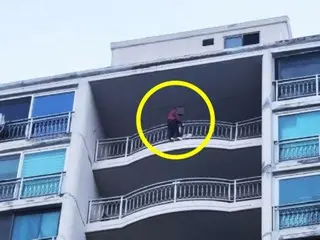 “人快要摔倒了”……15楼公寓的痴呆症老人=韩国