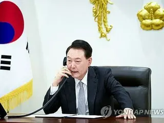 尹总统与新加坡新总理通电话庆祝其就职