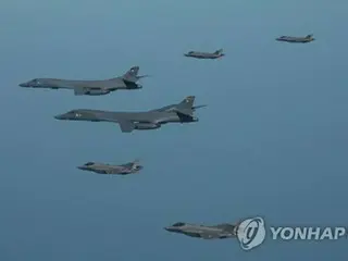 美国战略轰炸机B-1B部署到朝鲜半岛=7年来首次精确制导导弹空投训练