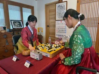 围棋选手中村堇击败前世界冠军，夺得移居韩国后的首个冠军
