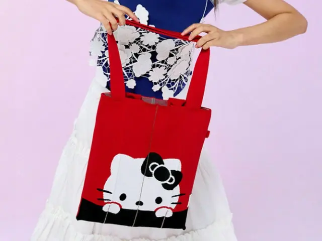 Joseph & Stacey 与 Hello Kitty 合作发售限量版包袋 = 韩国