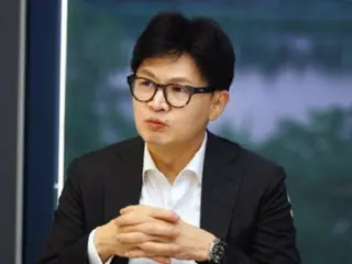 人民力量党代表候选人韩东勋“我们需要表明，有很多人投票，以及我们有多么渴望变革。” - 韩国