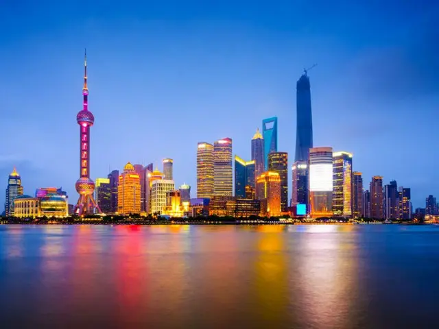 中国上海上半年进出口总额2.1万亿元……同比增长0.6%=中国报告