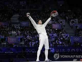 巴黎奥运会第六天：韩国队连续第三次夺得男子击剑团体冠军