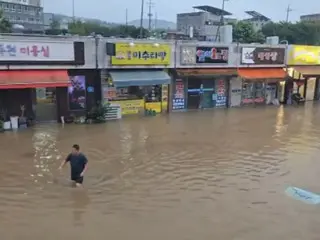 秋雨不合时宜 1500人疏散...107条道路被淹