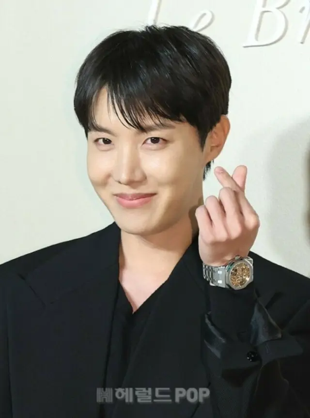 「BTS」J-HOPE、故郷である光州市の復旧のために寄付金伝達