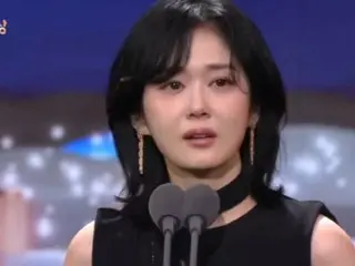 张娜拉获得荣誉奖......对她的丈夫“我非常爱你”=“SBS演技大赏”