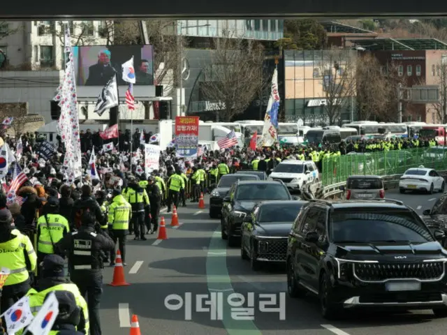 パク・アンス陸軍総長、戒厳解除後も陸軍本部34人出動指示＝韓国