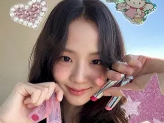 “BLACKPINK”JISOO展现迪士尼公主般的视觉效果