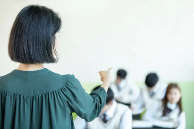 女性教師に性的発言をした中学生、「3時間の奉仕」に不服を唱えて結局＝韓国