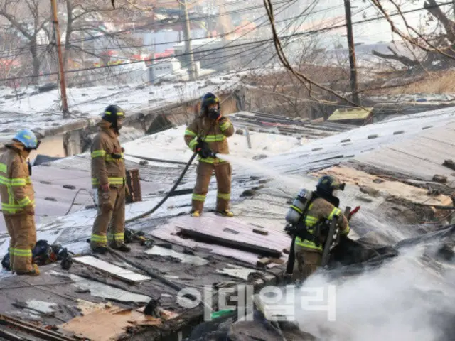 韩国华城市化妆品工厂火灾历时13小时被扑灭