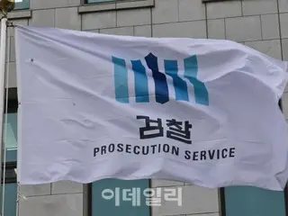 韩国媒体称，两名前统一教官员因涉嫌向祈祷领袖建仁菩萨（建仁佛教僧侣）捐赠品牌商品而被禁止出境。