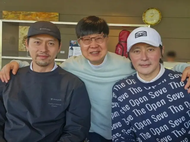 玄彬&张东健，打高尔夫时自然...不刮胡子也“酷帅”