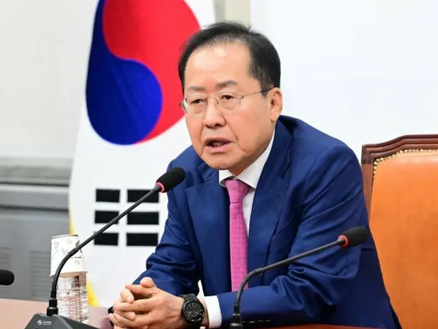 尽管国民力量特使表示“失去了耐心”，但“前大邱市长洪准杓在前总统尹锡烈退党后支持金文洙候选人”=韩国
