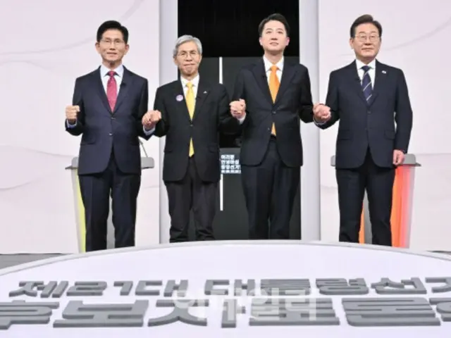 韩国总统大选：首次电视辩论，执政党候选人与主要反对党候选人互相指责