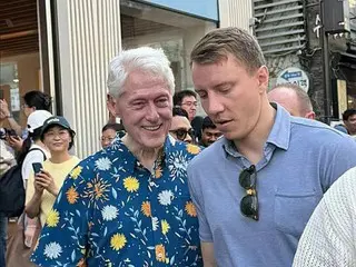 美国前总统克林顿私人访问韩国，会见基金大亨
