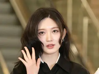 IVE GAEUL亮相蚕室棒球场...LG与韩华大战开场化身“胜利仙女”