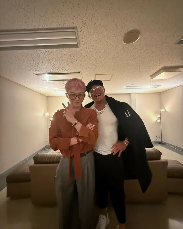 秋山成勲、G-DRAGONと8年ぶりの再会…「かっこよくてキュートで魅力的」2