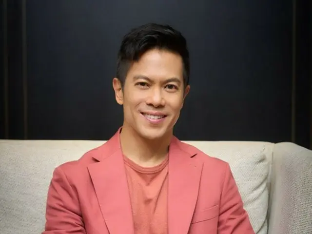 电影《烧酒战争》中的拜伦·曼恩 (Byron Mann)：“我和刘海镇用英语聊了很多。他说得非常流利。”