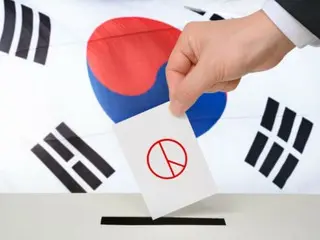 投票理由：“李在明：‘戒严审判’；金文洙：‘因为他很诚实’”