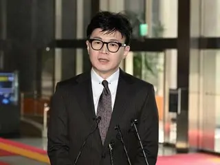 前国民力量代表韩东勋批评推迟李在明总统的撤销上诉程序，并表示“这将成为司法史上的一大污点”。