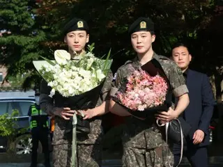 已退伍的防弹少年团成员JUNG KOOK和JIMIN向军中战友和粉丝们致谢，“今后我们也会继续描绘我们一直在描绘的画面”。