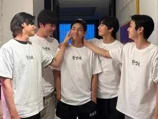 “BTS”V为朴叙俊、朴炯植、崔宇植举办退伍欢迎会……“King回来了”