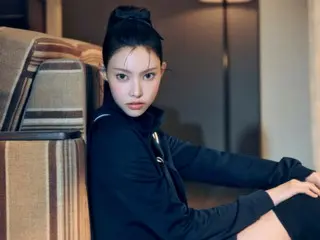 “ILLIT” 尤娜在开幕式上投出第一球......她能成为韩华的“胜利仙子”吗？