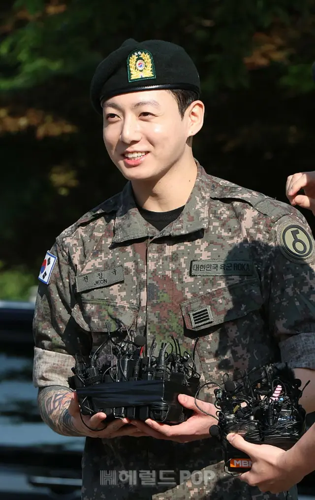 「BTS」JUNG KOOK、「東京を再び偉大に」の帽子問題浮上に…ブランド側「政治的なメッセージではない」