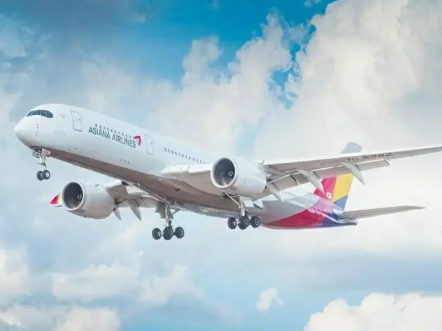 “发动机冒出火花和烟雾”……飞往东京成田的韩亚航空客机折返