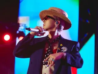 G-DRAGON（BIGBANG）在大雨中热情高歌…“13年来首场越南演唱会”取得巨大成功