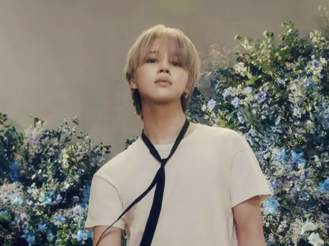 防弹少年团JIMIN，雨季来了...“最想一起撑伞的明星”No.1