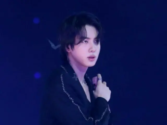 「BTS」JIN、「寄付の妖精」に選定…初のソロツアーも盛況