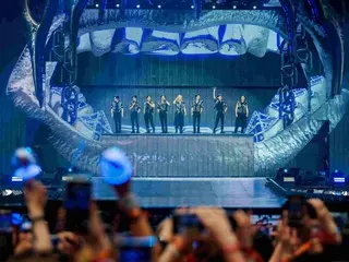 “Stray Kids”——第一位在克鲁伊夫竞技场售罄的亚洲艺人，“留下了深刻的回忆”