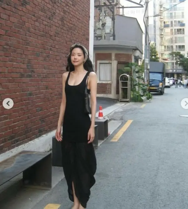 ソン・ナウン（元Apink）、ダイエットを刺激するすらりとしたスタイル