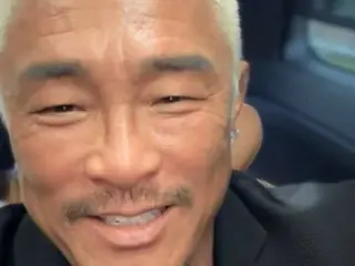 秋山嘉弘接到女儿萨兰打来的生日电话后笑容满面……“这是最好的礼物”
