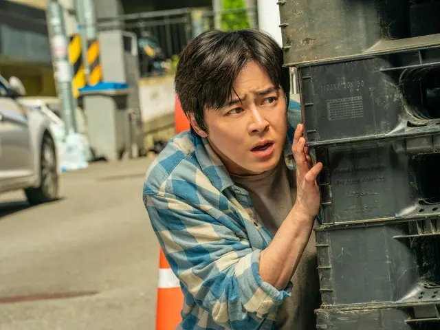 チョ・ジョンソク主演「ゾンビになってしまった私の娘」、公開4日目で100万突破し興行疾走…監督も絶賛のシンクロ率で3連打